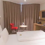 Astor & 4*