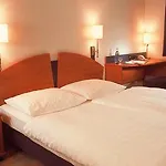 فندق Astor & 4*
