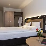 Astor & 4* كولونيا