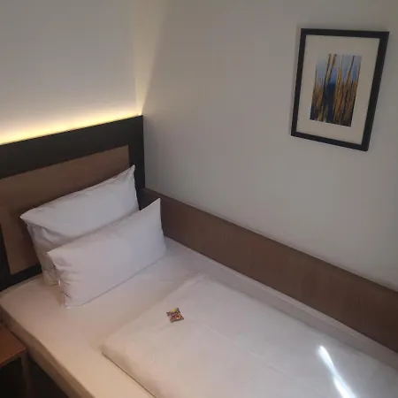 Astor & 4*