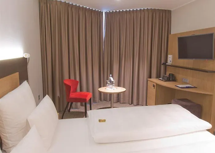 Astor & 4*