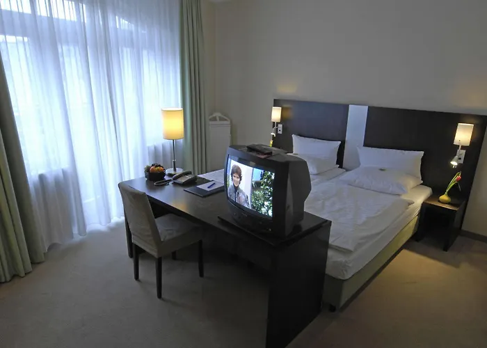 Astor & 4* Köln
