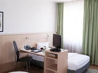 Astor & 4* كولونيا