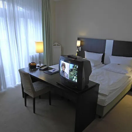 Astor & 4* Cologne