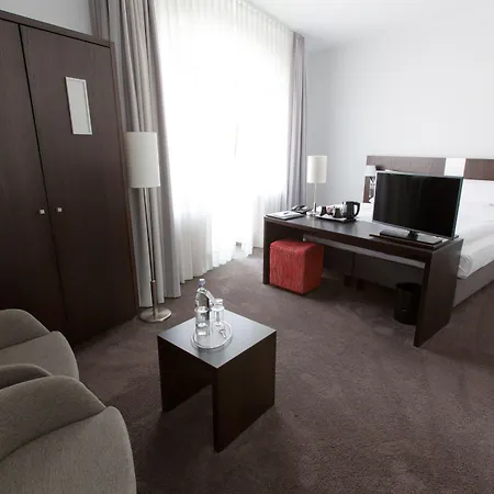 Astor & 4* Colonia