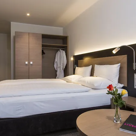 Astor & 4* Colonia