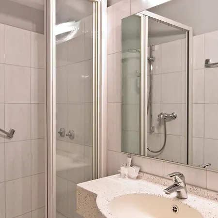 Astor & 4* Colonia